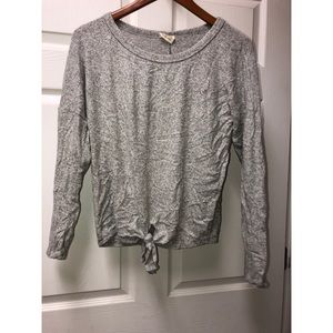 Soft grey long sleeve crop top